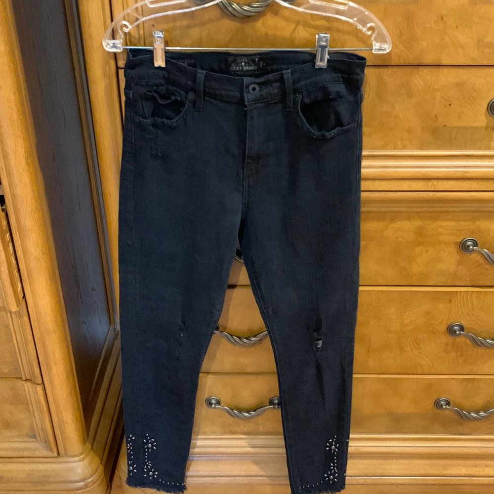 Super cute women’s Lucky jeans